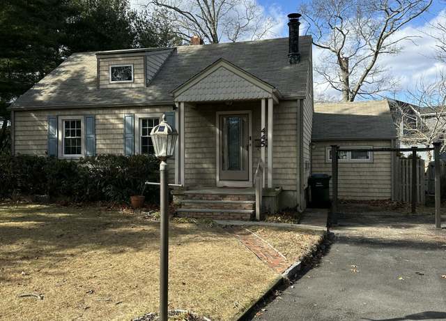 Property at 443 Harnell Ave, Oakhurst, NJ 07755, 3 beds, 1 bath