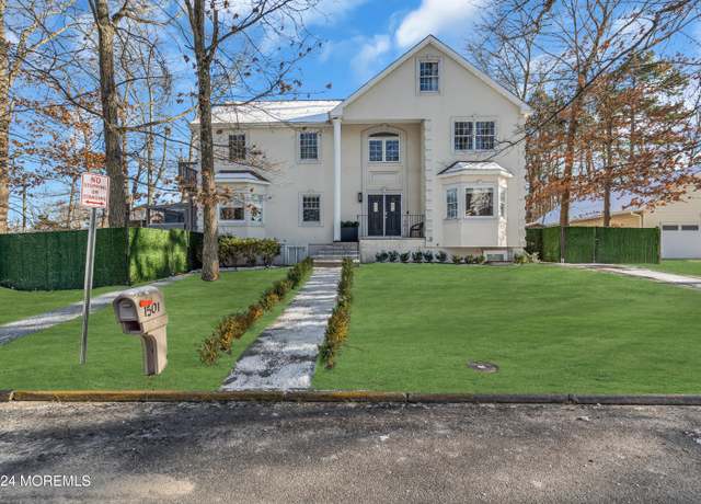 Property at 1501 Pine Park Ave, Lakewood, NJ 08701, 7 beds, 5 baths