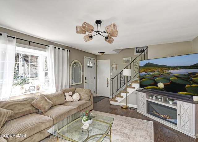Property at 110 Natrona Ave, Hamilton, NJ 08619, 4 beds, 3 baths