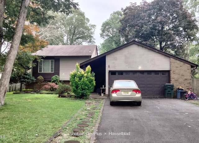 Property at 28 Chelsea Rd, Jackson, NJ 08527, 3 beds, 2 baths