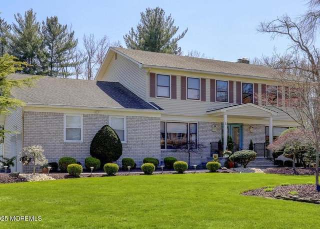 Property at 1 Briar Hill Dr, Manalapan, NJ 07726, 5 beds, 2.5 baths