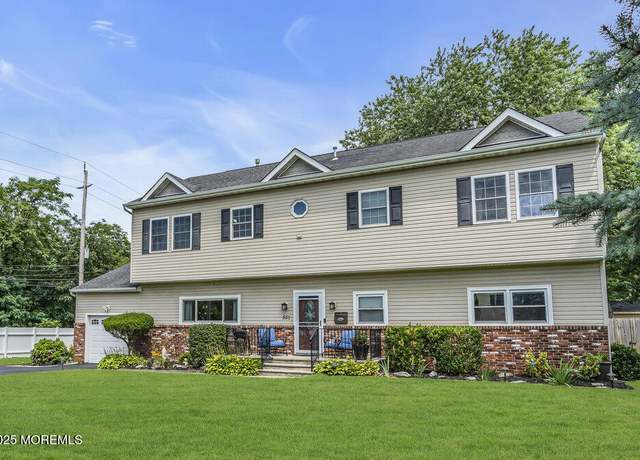 Property at 551 Chester Pkwy, Belford, NJ 07718, 6 beds, 3 baths