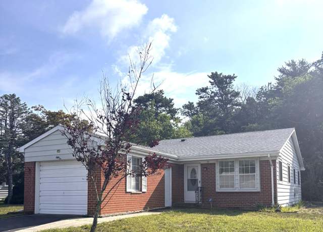 Property at 52 Independence Pkwy, Whiting, NJ 08759, 2 beds, 1.5 baths