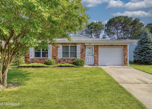 Property at 11 Garland Dr, Brick, NJ 08724, 2 beds, 2 baths