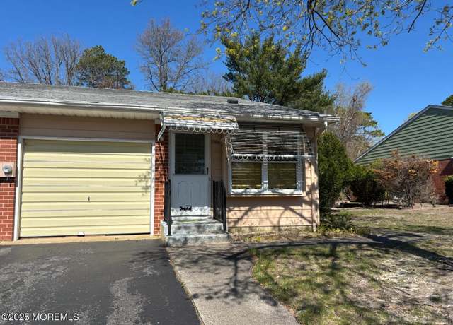 Property at 138 Hudson Pkwy Unit B, Whiting, NJ 08759, 1 bed, 1 bath