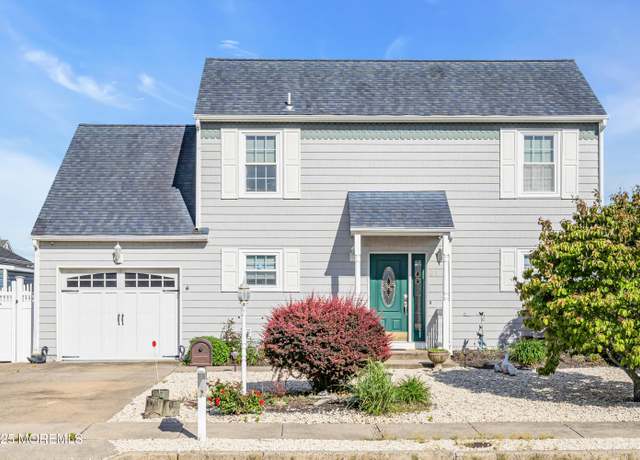 Property at 91 Wind Jammer Ct, Bayville, NJ 08721, 3 beds, 2 baths