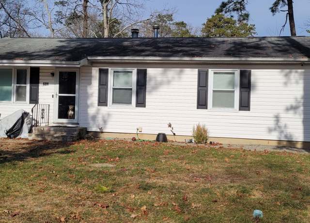 Property at 609 Commonwealth Blvd, Toms River, NJ 08757, 3 beds, 1 bath