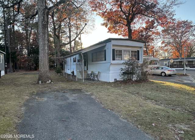 Property at 24 Roberts Rd, Toms River, NJ 08755, 2 beds, 1 bath