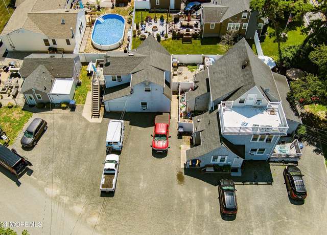 Property at 63 Railroad Ave, Beachwood, NJ 08722, 13 beds, 7 baths