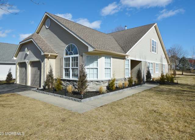 Property at 2375 Torrington Dr, Toms River, NJ 08755, 3 beds, 3 baths