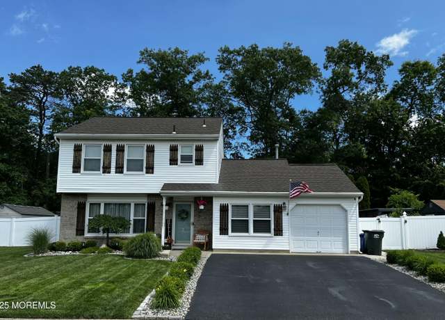 Property at 16 Constitution Dr, Howell, NJ 07731, 3 beds, 1.5 baths
