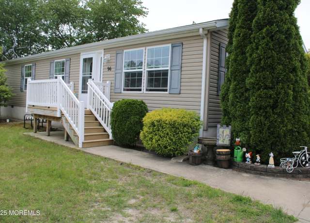 Property at 96 Woodchuck Pkwy, Whiting, NJ 08759, 3 beds, 2 baths