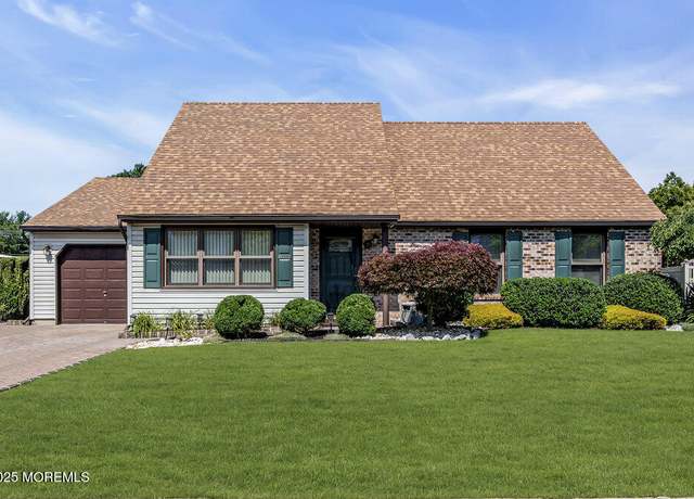 Property at 18 Laurel Crest Dr, Howell, NJ 07731, 4 beds, 2 baths