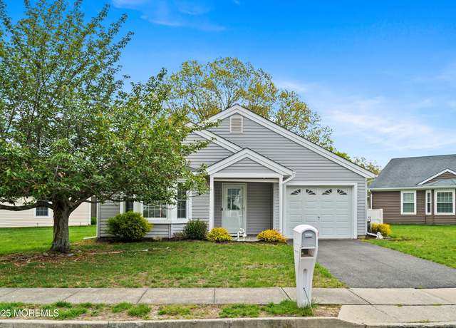 Property at 26 Dogwood Dr, Barnegat, NJ 08005, 2 beds, 2 baths