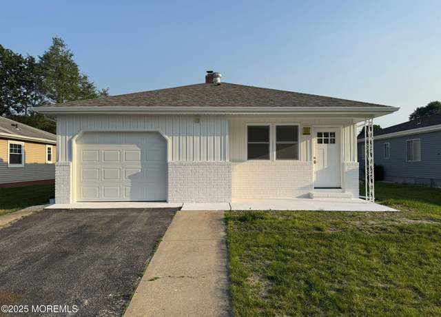 Property at 145 Bonaire Dr, Toms River, NJ 08757, 2 beds, 1 bath