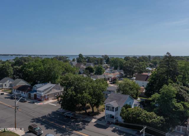 Property at 605 Ocean Gate Ave, Ocean Gate, NJ 08740, 4 beds, 2 baths