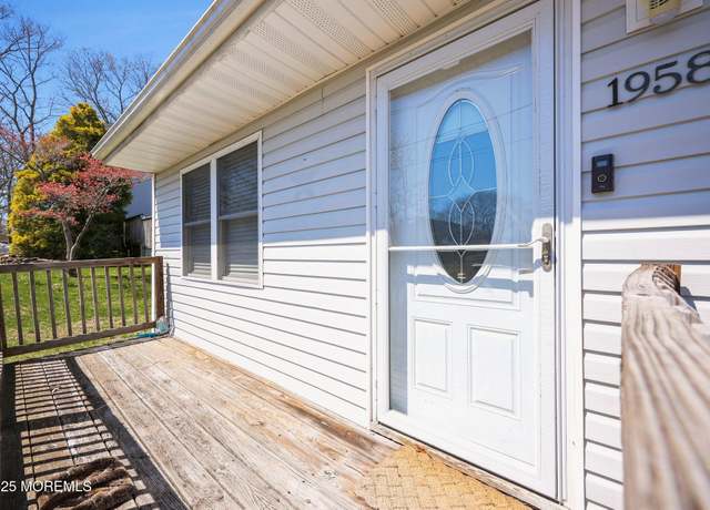 Property at 1958 Old St, Toms River, NJ 08753, 2 beds, 1 bath