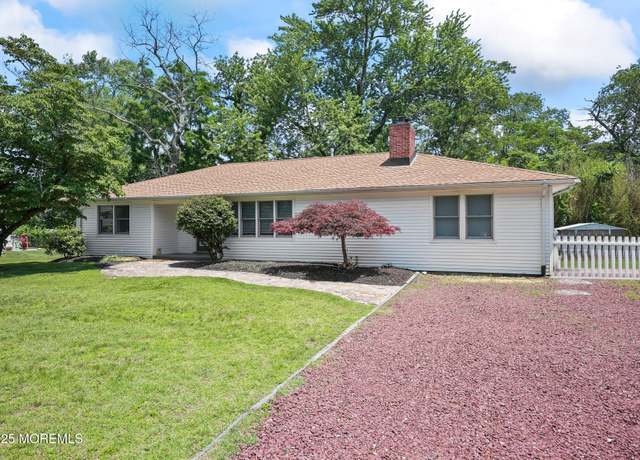 Property at 2025 Lesser Pkwy, Oakhurst, NJ 07755, 4 beds, 2 baths