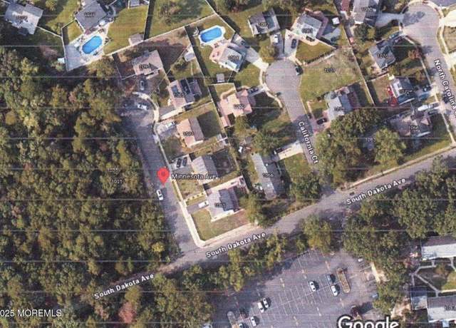 Property at 14 S Dakota Ave, Toms River, NJ 08753