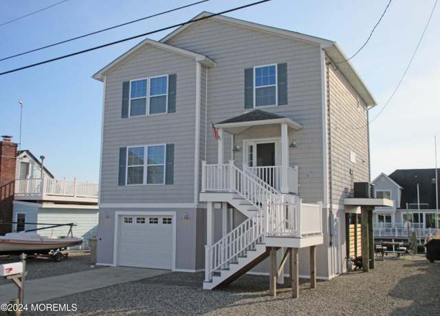 Property at 236 Cedar Dr, Bayville, NJ 08721, 4 beds, 3 baths