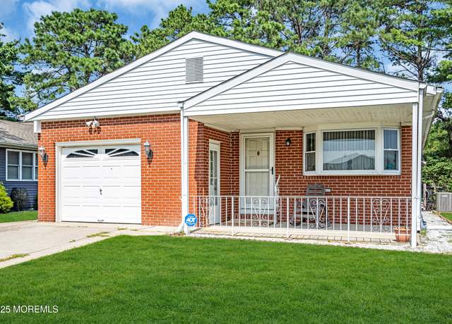 Property at 2 San Carlos Ct, Toms River, NJ 08757, 2 beds, 2 baths