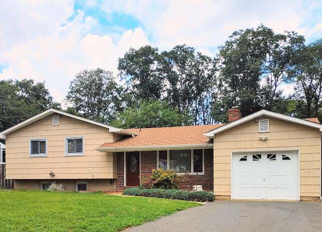 Property at 257 Vermont Dr, Brick, NJ 08723, 4 beds, 2 baths