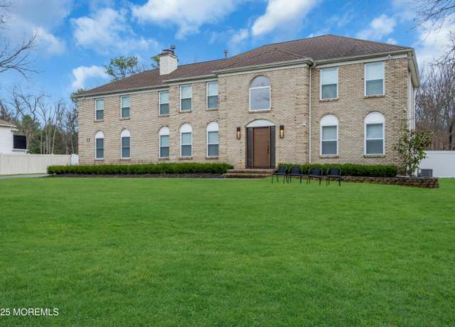 Property at 17 Danielle Ct, Jackson, NJ 08527, 5 beds, 4.5 baths