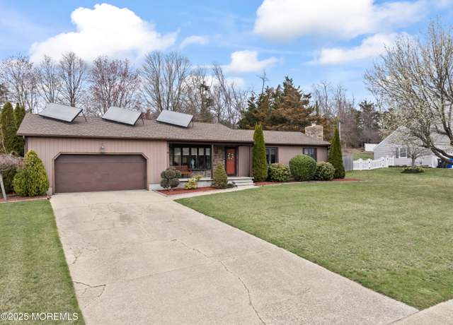 Property at 608 Hill Dr, Brick, NJ 08724, 3 beds, 2.5 baths