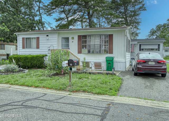 Property at 36 Beaver Ave, Whiting, NJ 08759, 2 beds, 1 bath