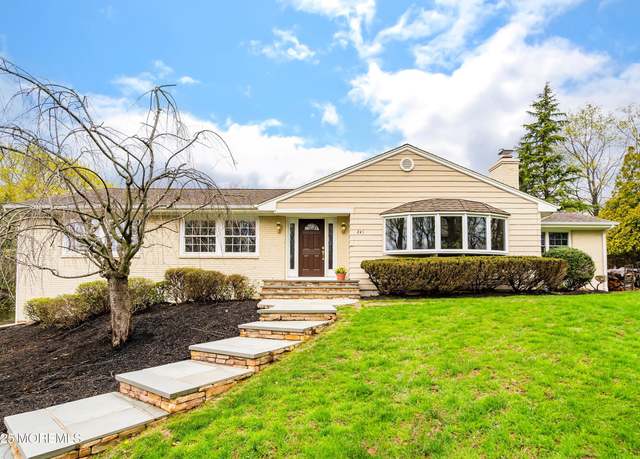 Property at 241 Pelican Rd, Middletown, NJ 07748, 3 beds, 3 baths