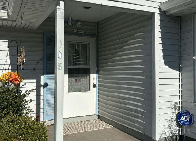 Property at 108 Lantern Pl, Little Egg Harbor, NJ 08087, 2 beds, 2 baths
