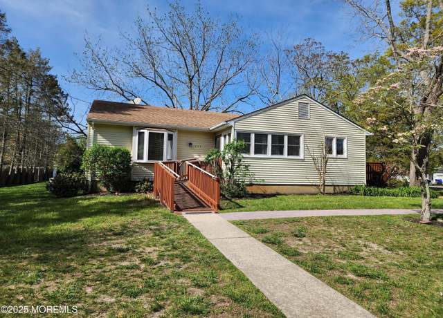 Property at 254 Circle Dr, Brick, NJ 08723, 3 beds, 1 bath