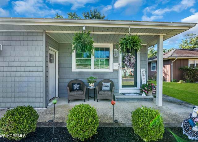 Property at 97 Fort De France Ave, Toms River, NJ 08757, 2 beds, 1 bath