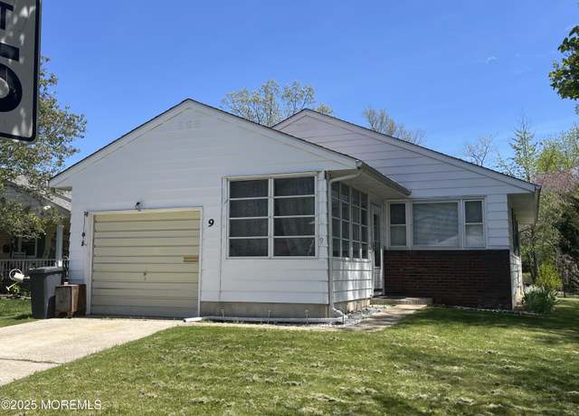 Property at 9 Gardenia Way, Toms River, NJ 08755, 2 beds, 1 bath