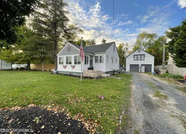 Property at 123 Harbor Inn Rd, Bayville, NJ 08721, 4 beds, 3 baths
