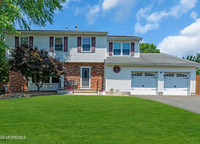 Property at 627 Meadow Run, Brick, NJ 08724, 4 beds, 2.5 baths