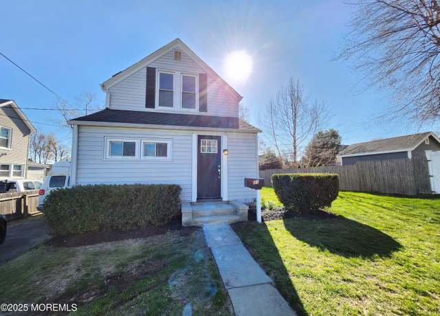 Property at 31 Howland Pl, Long Branch, NJ 07740, 2 beds, 1.5 baths