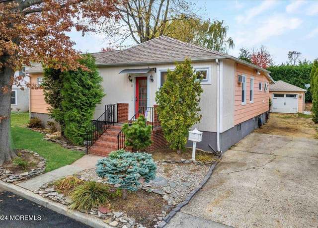 Property at 17 Meadowbrook Ave, Rumson, NJ 07760, 3 beds, 1 bath