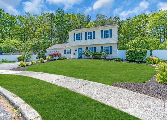 Property at 787 Troy Ct, Brick, NJ 08724, 3 beds, 1.5 baths