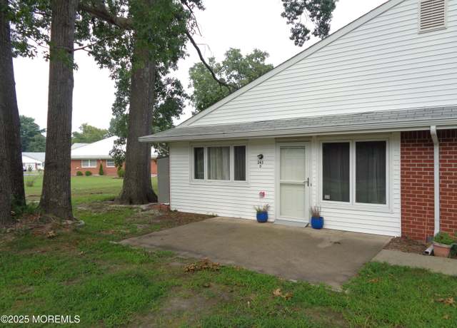 Property at 243 D Columbine Ave, Whiting, NJ 08759, 2 beds, 1 bath