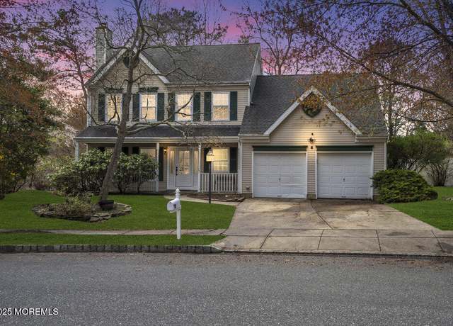 Property at 20 Hickory Cir, Barnegat, NJ 08005, 3 beds, 2.5 baths