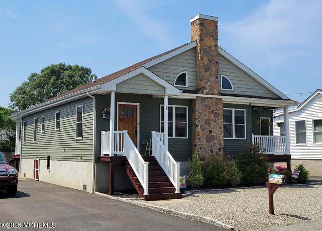 Property at 7 Adair Dr, Brick, NJ 08723, 3 beds, 2 baths