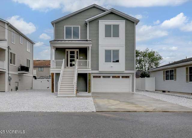 Property at 115 Cedar Berry Ln, Toms River, NJ 08753, 4 beds, 3 baths