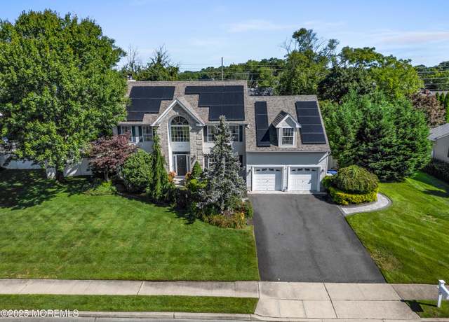 Property at 222 Antoinette Ct, Brick, NJ 08723, 5 beds, 3.5 baths