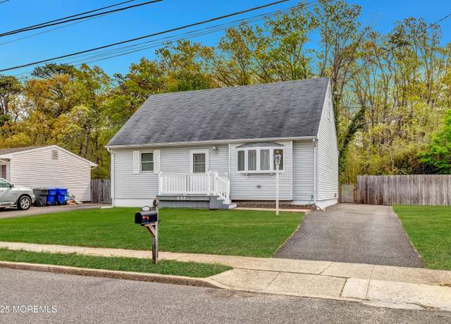 Property at 957 Harrison Rd, Toms River, NJ 08753, 3 beds, 1 bath