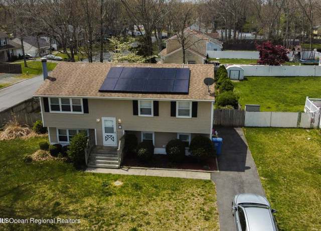 Property at 301 Hemlock Ln, Manchester, NJ 08759, 3 beds, 2 baths