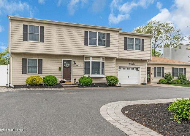 Property at 3815 Herbertsville Rd, Point Pleasant, NJ 08742, 7 beds, 4 baths