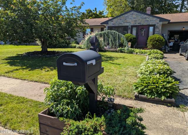 Property at 38 Belmont Ave, Bayville, NJ 08721, 3 beds, 2.5 baths
