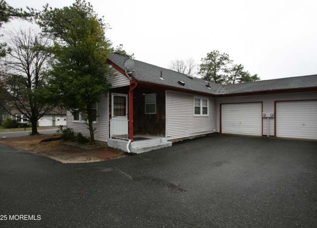 Property at 20b Greenleaf St #51, Whiting, NJ 08759, 2 beds, 1 bath