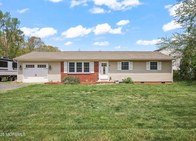 Property at 39 Sloop Creek Rd, Bayville, NJ 08721, 3 beds, 2 baths